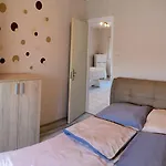 Dom wakacyjny Nika Nyaralo Jakuzzival